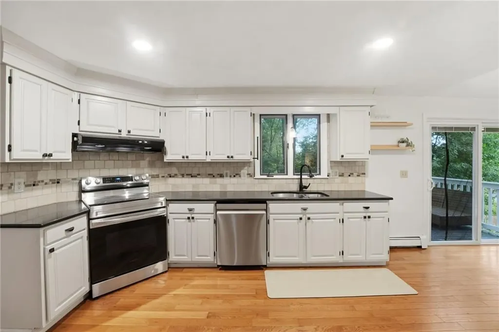 759 Woodward Road North Providence RI 02904