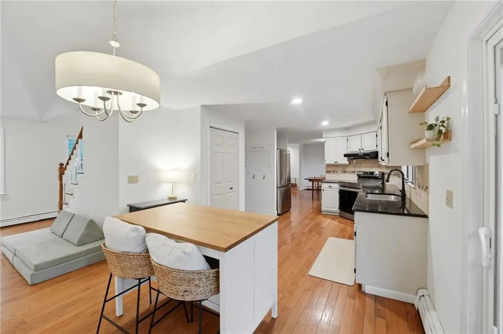 759 Woodward Road North Providence RI 02904