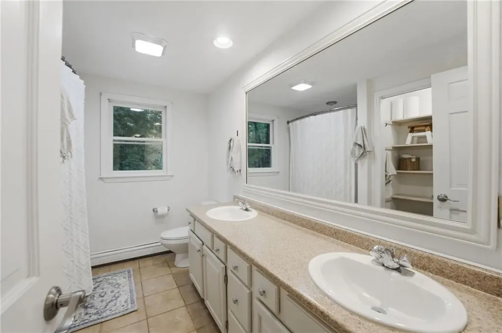 759 Woodward Road North Providence RI 02904