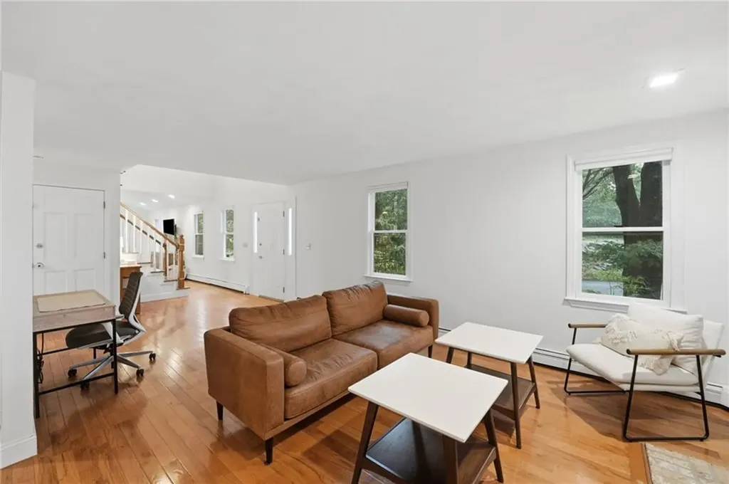 759 Woodward Road North Providence RI 02904