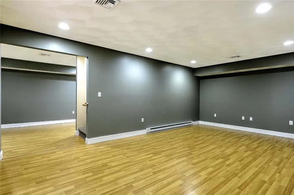 70 Turner Street Warwick RI 02886