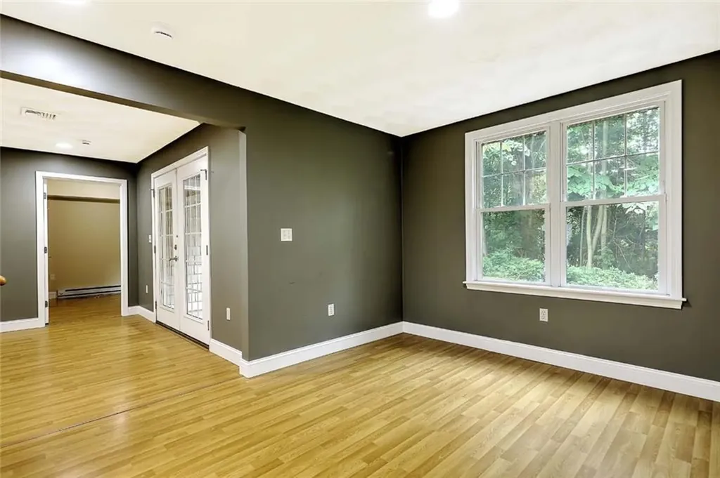70 Turner Street Warwick RI 02886