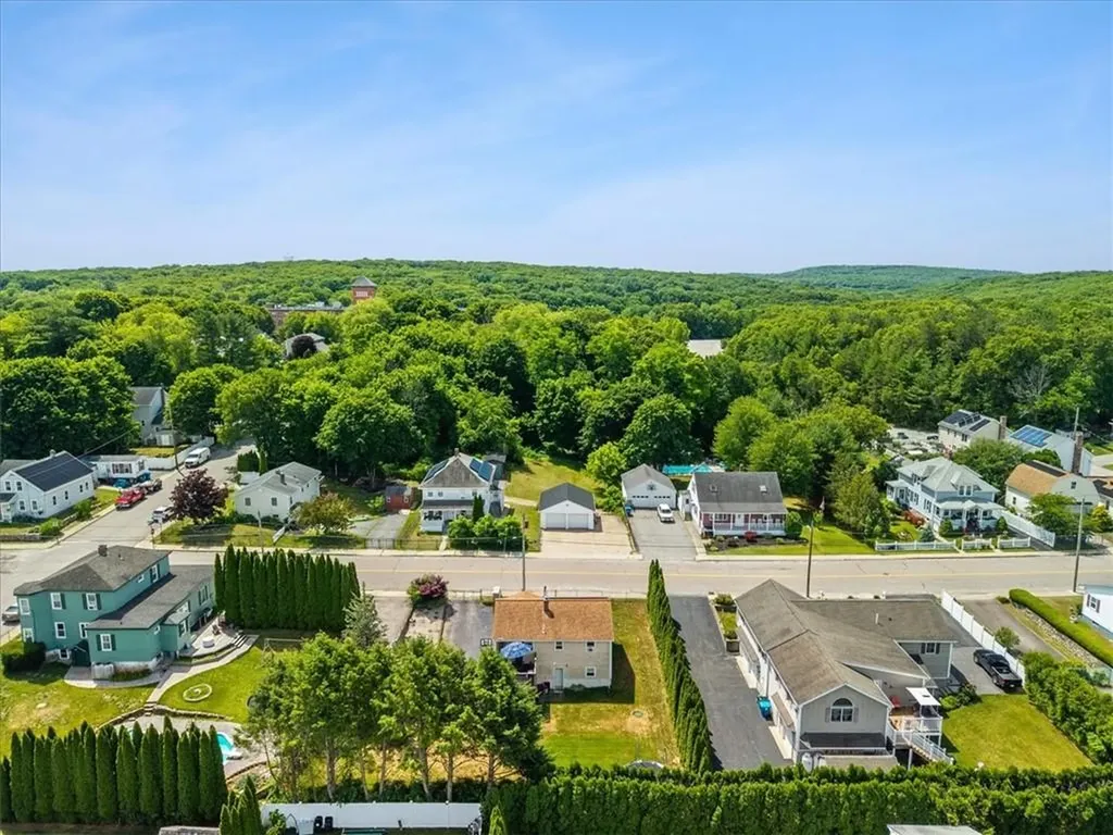 38 County Street Blackstone MA 01504