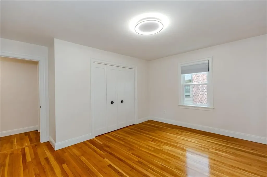 8 Barnes Street Smithfield RI 02828