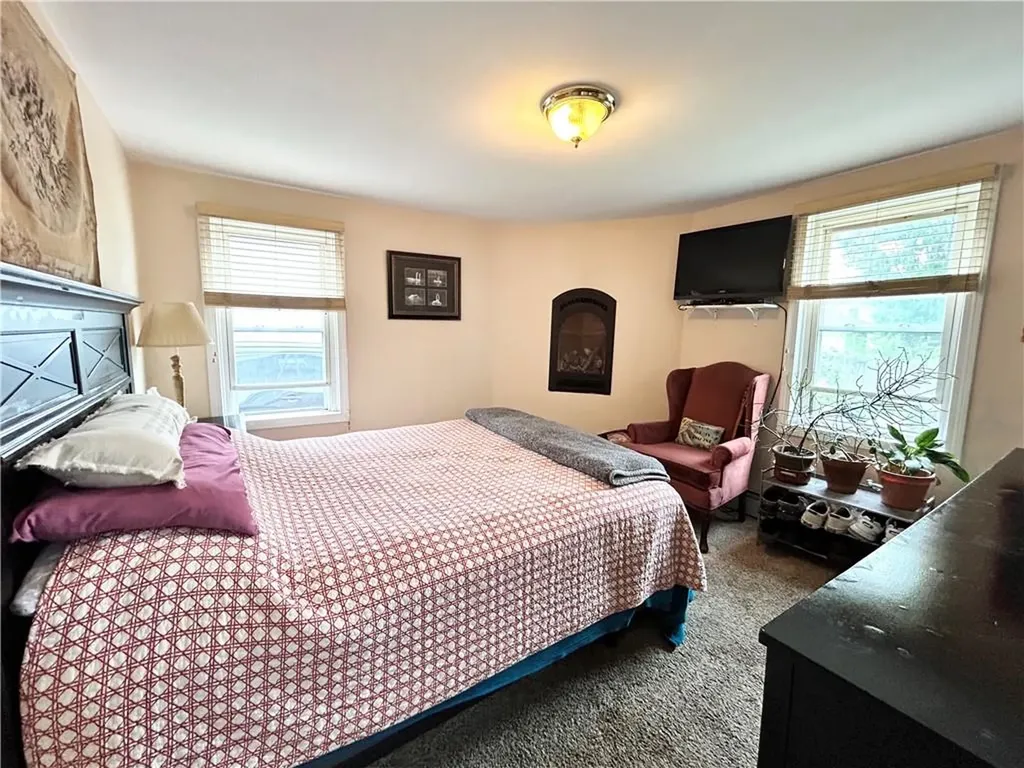 302 State Street Bristol RI 02809
