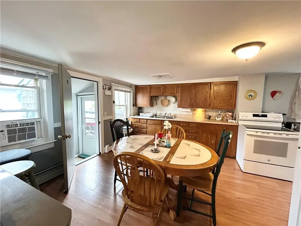 302 State Street Bristol RI 02809