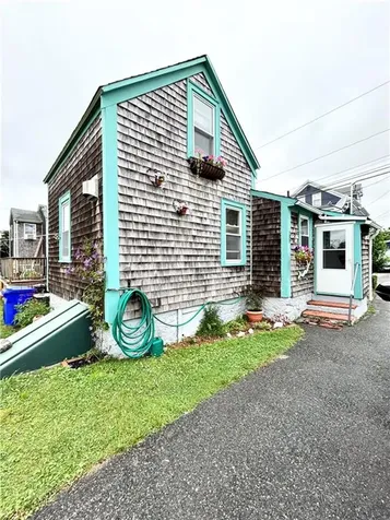 302 State Street Bristol RI 02809