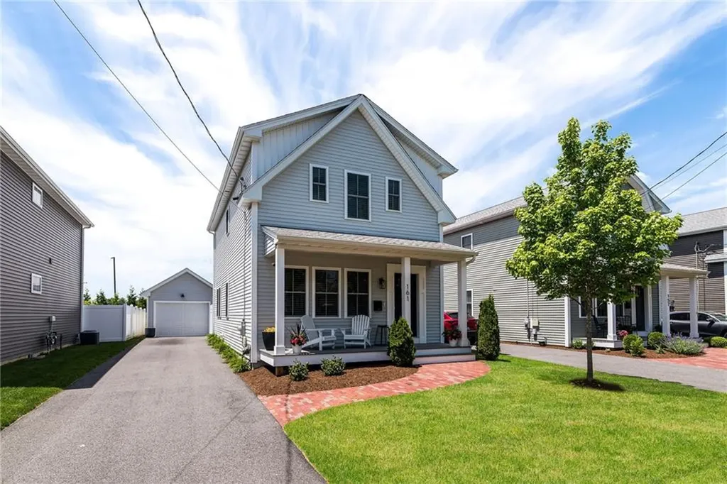 161 Graystone Street Warwick RI 02886