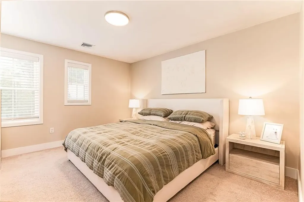 161 Graystone Street Warwick RI 02886