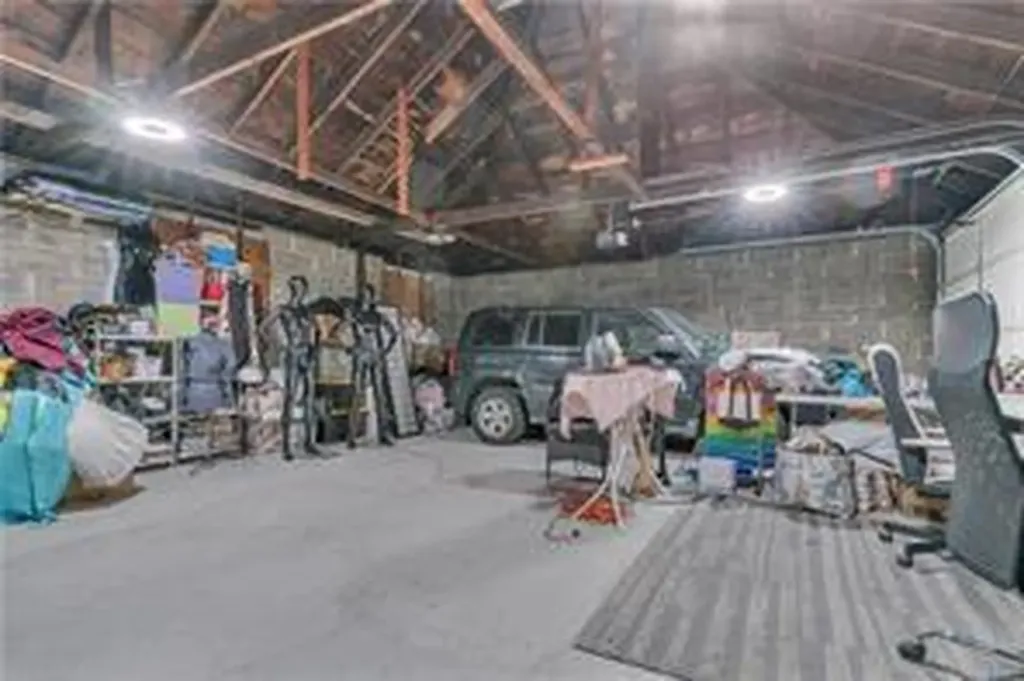 215 Kenyon Avenue Pawtucket RI 02861