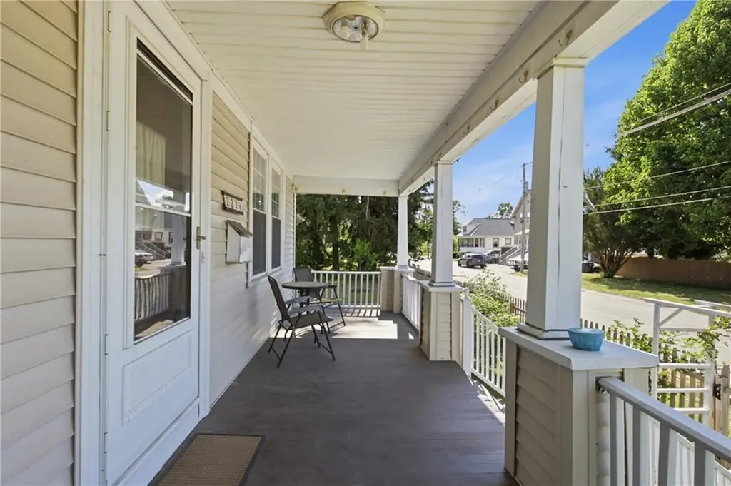 222 Harrison Avenue Warwick RI 02888