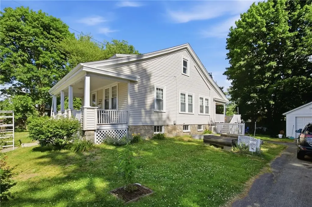 222 Harrison Avenue Warwick RI 02888