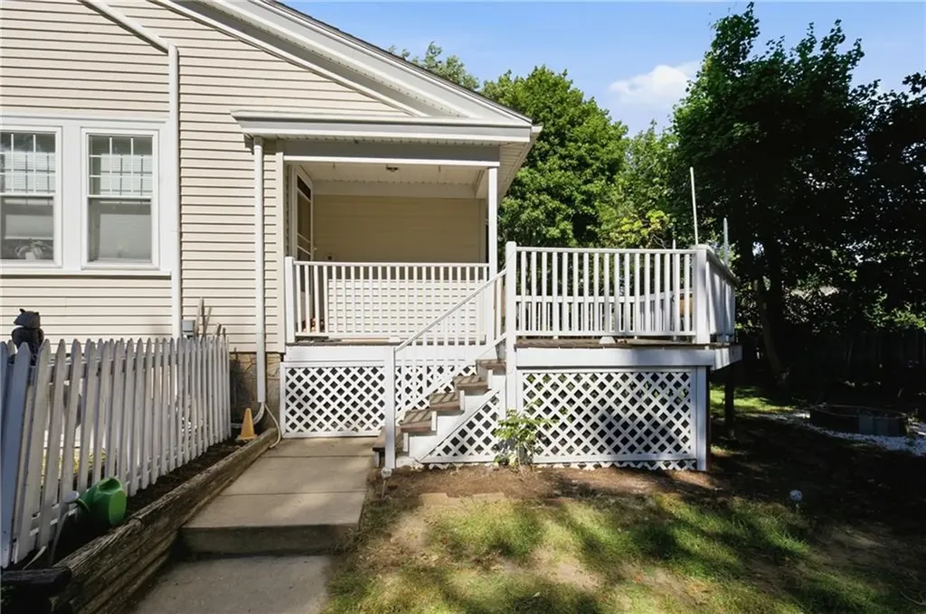 222 Harrison Avenue Warwick RI 02888