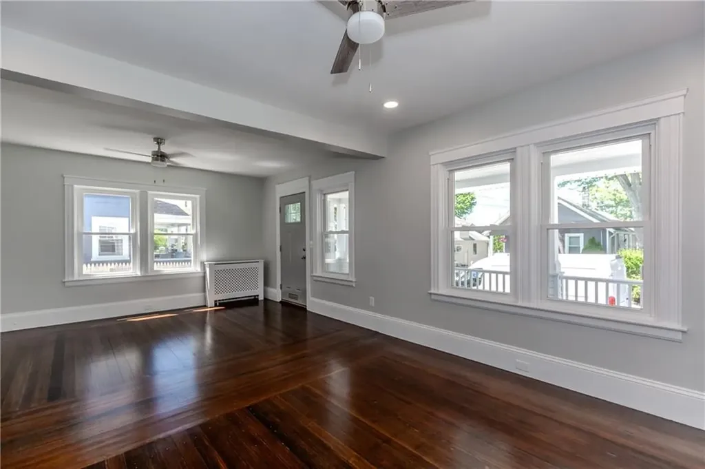 41 Wellesley Avenue North Providence RI 02911