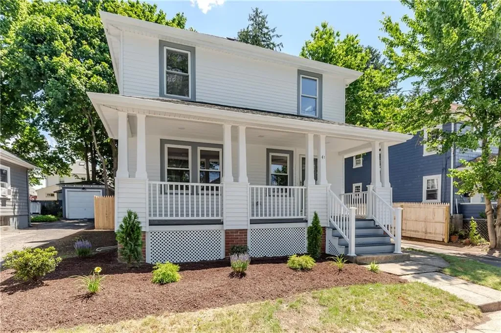 41 Wellesley Avenue North Providence RI 02911