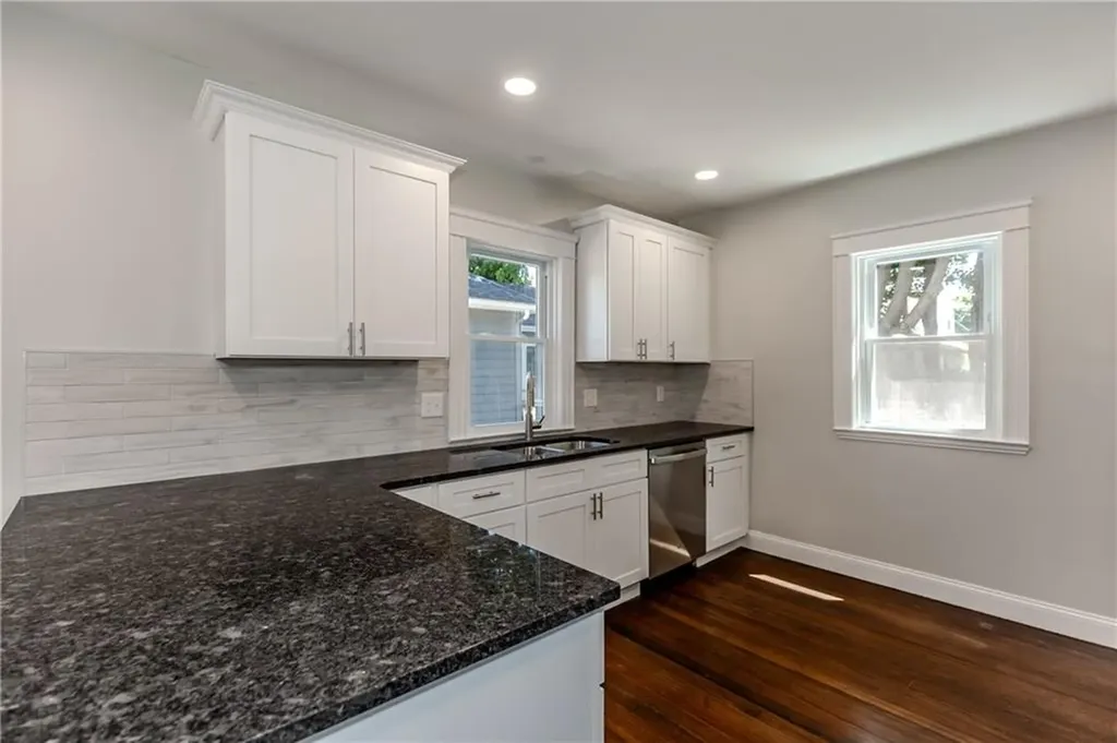 41 Wellesley Avenue North Providence RI 02911