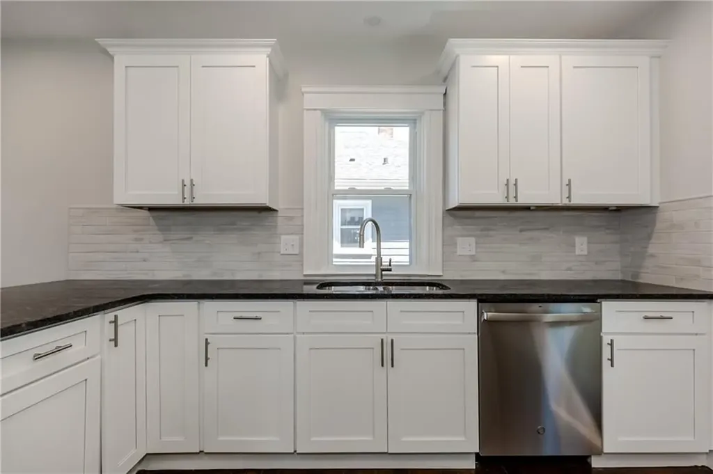 41 Wellesley Avenue North Providence RI 02911