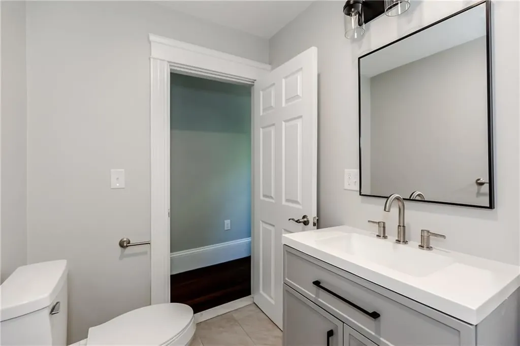 41 Wellesley Avenue North Providence RI 02911