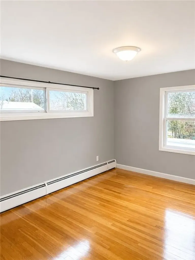 48 Madeleine Avenue Woonsocket RI 02895