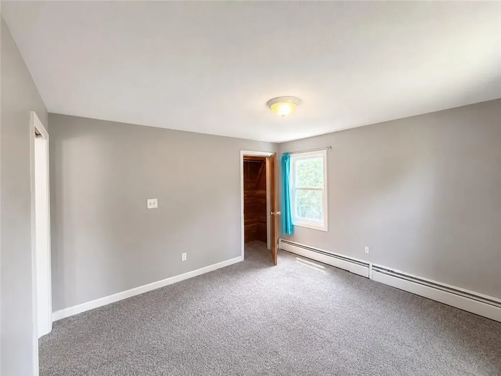 48 Madeleine Avenue Woonsocket RI 02895