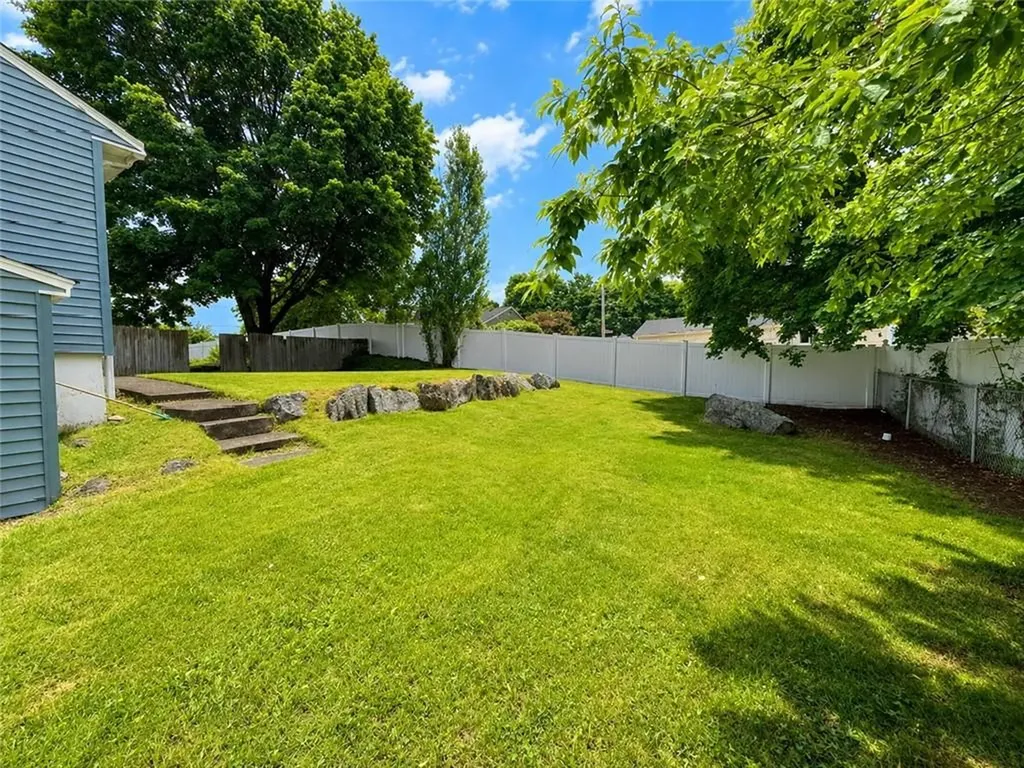 48 Madeleine Avenue Woonsocket RI 02895