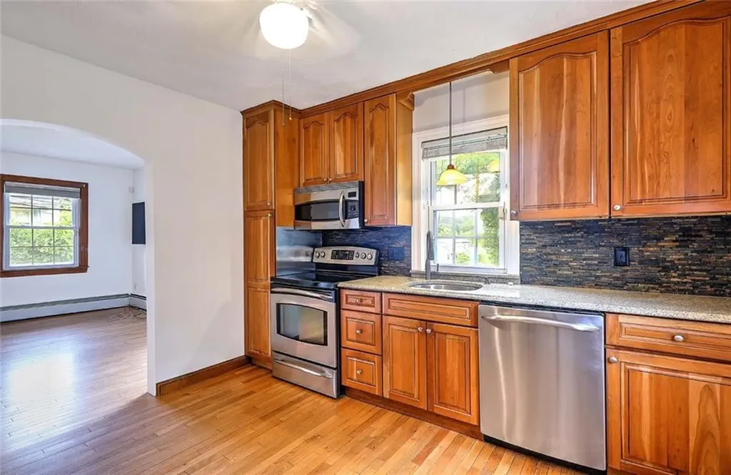 140 Lexington Avenue North Providence RI 02904