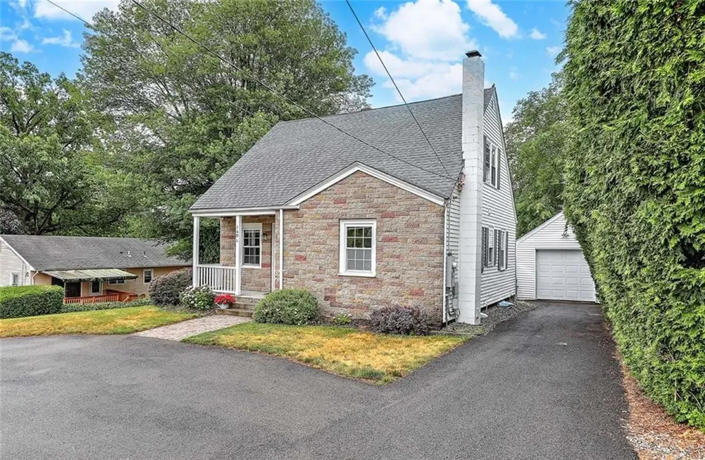 140 Lexington Avenue North Providence RI 02904