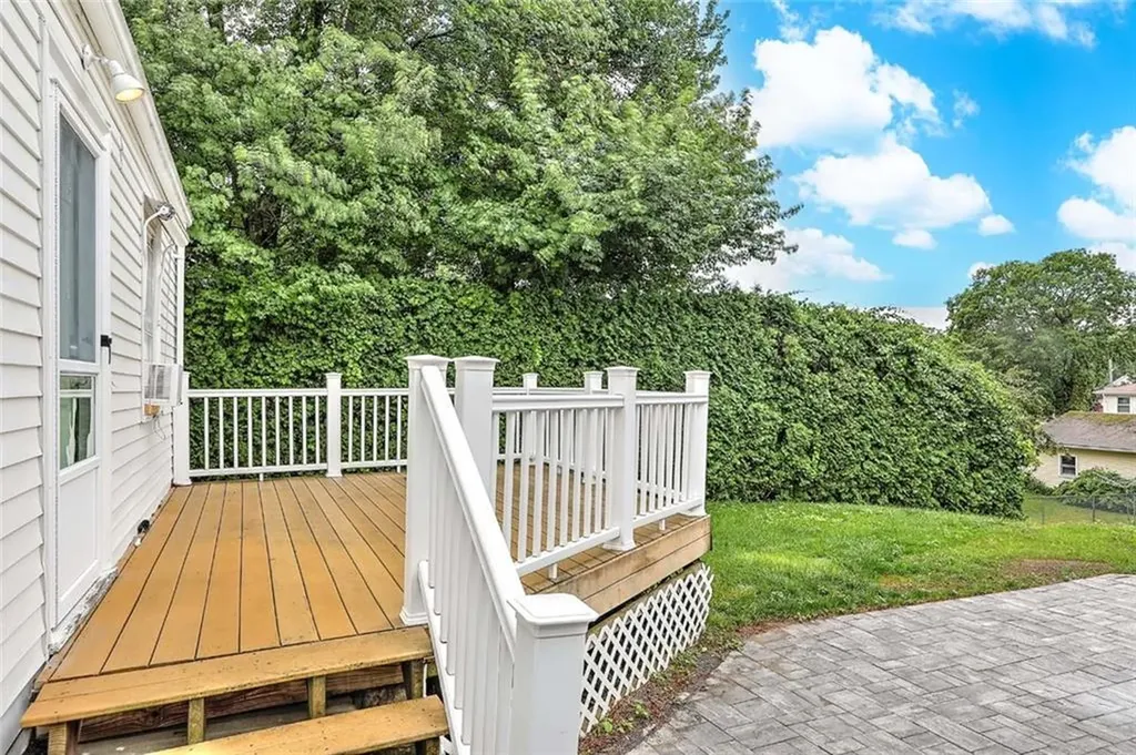 140 Lexington Avenue North Providence RI 02904