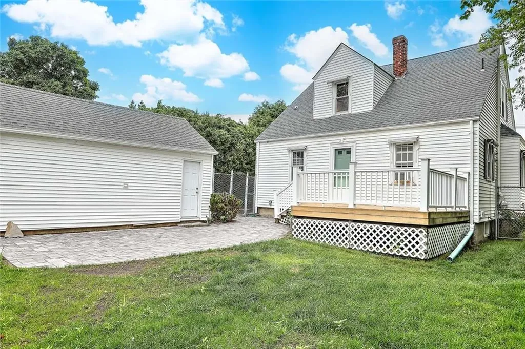 140 Lexington Avenue North Providence RI 02904