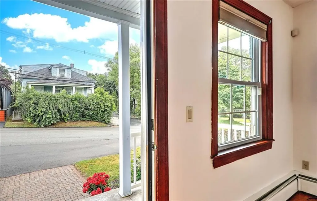140 Lexington Avenue North Providence RI 02904