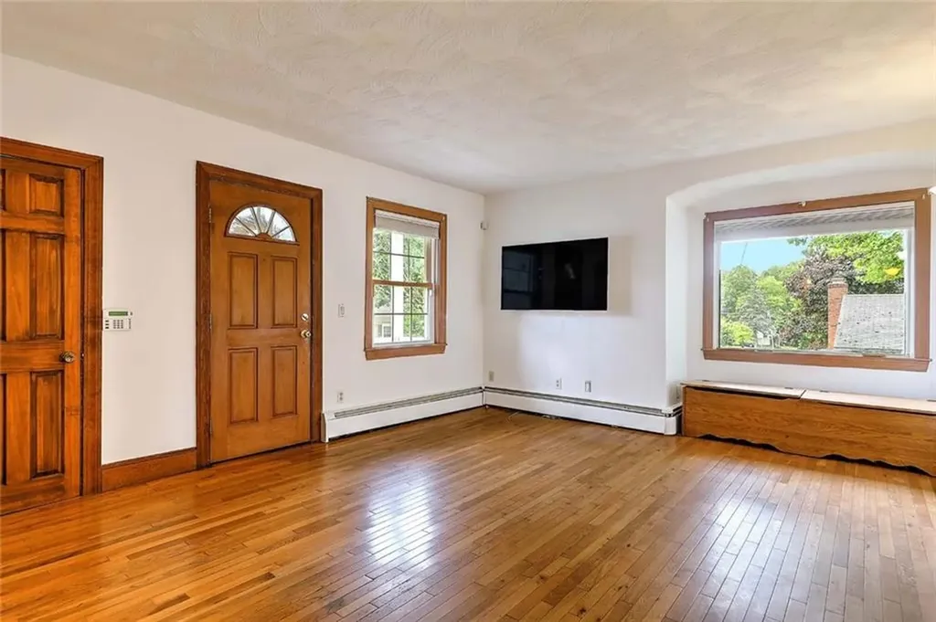 140 Lexington Avenue North Providence RI 02904