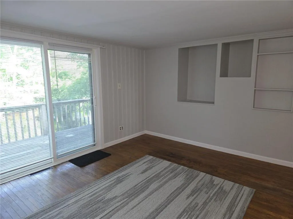 31 Lakeside Drive Hopkinton RI 02832