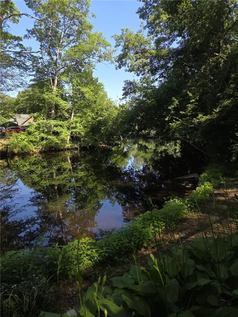 31 Lakeside Drive Hopkinton RI 02832