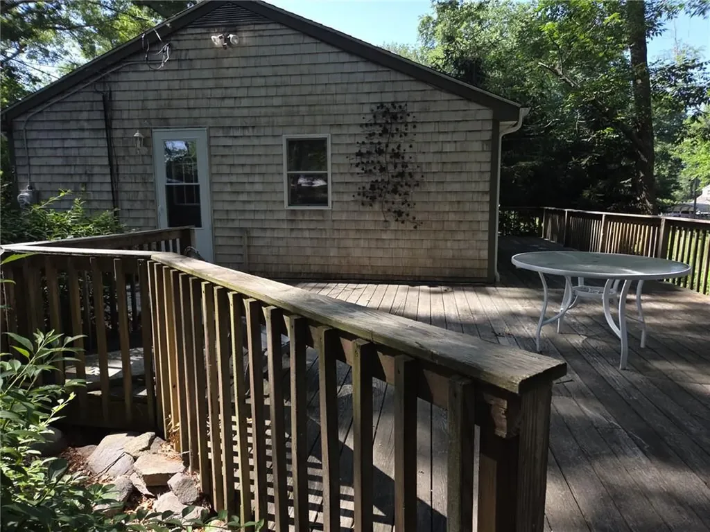 31 Lakeside Drive Hopkinton RI 02832