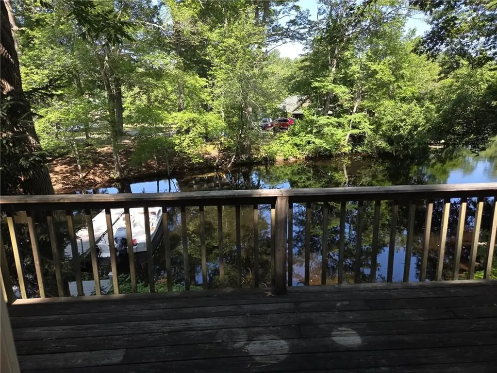 31 Lakeside Drive Hopkinton RI 02832