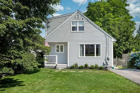 12 Ellen Street Bristol RI 02809