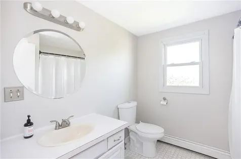 12 Ellen Street Bristol RI 02809
