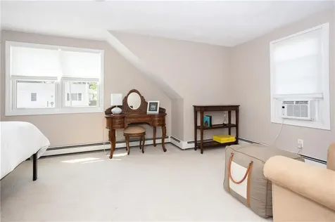 12 Ellen Street Bristol RI 02809