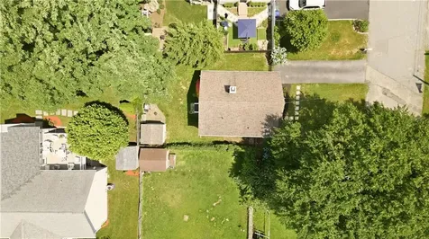 12 Ellen Street Bristol RI 02809