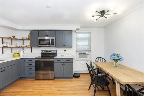 12 Ellen Street Bristol RI 02809