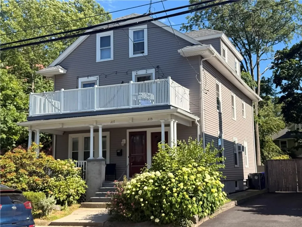 215 Rochambeau Avenue Providence RI 02906