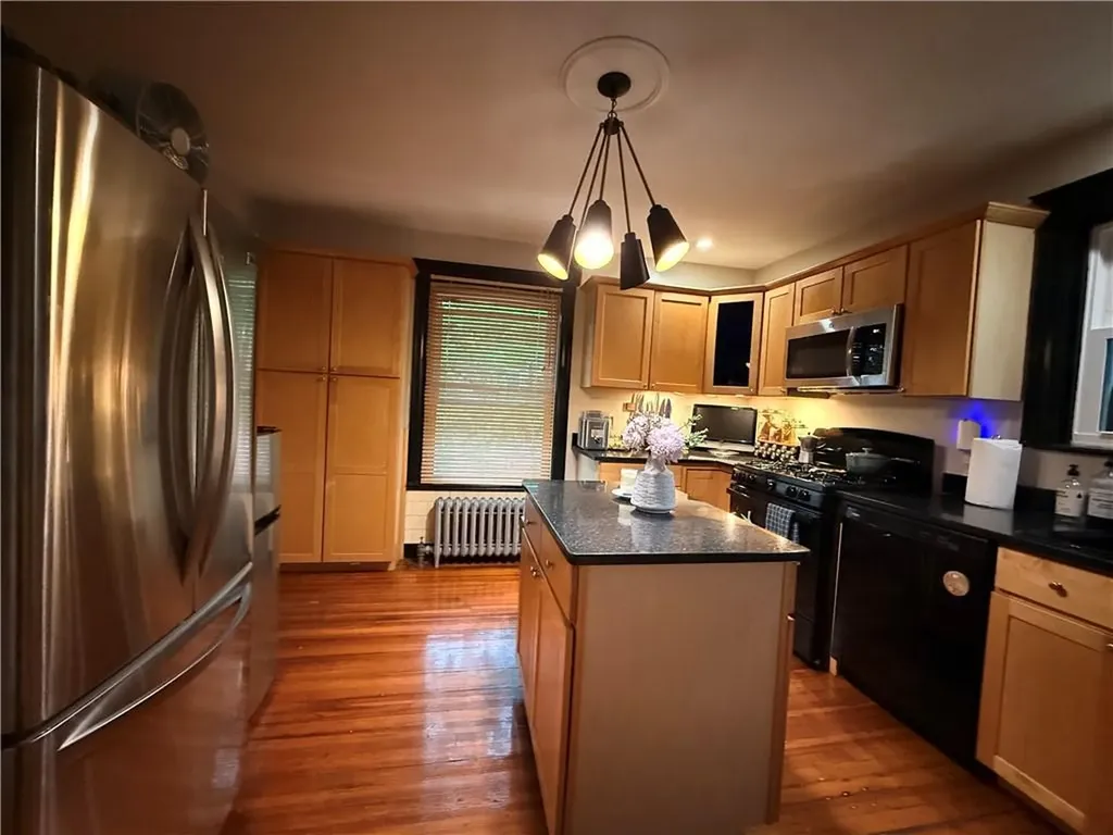 215 Rochambeau Avenue Providence RI 02906