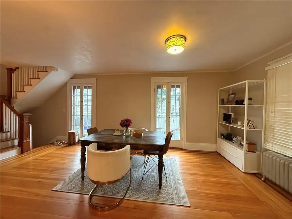 215 Rochambeau Avenue Providence RI 02906