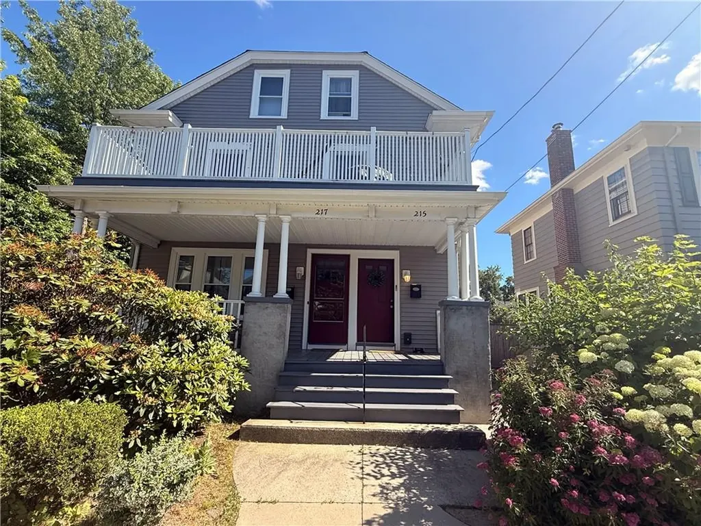 215 Rochambeau Avenue Providence RI 02906