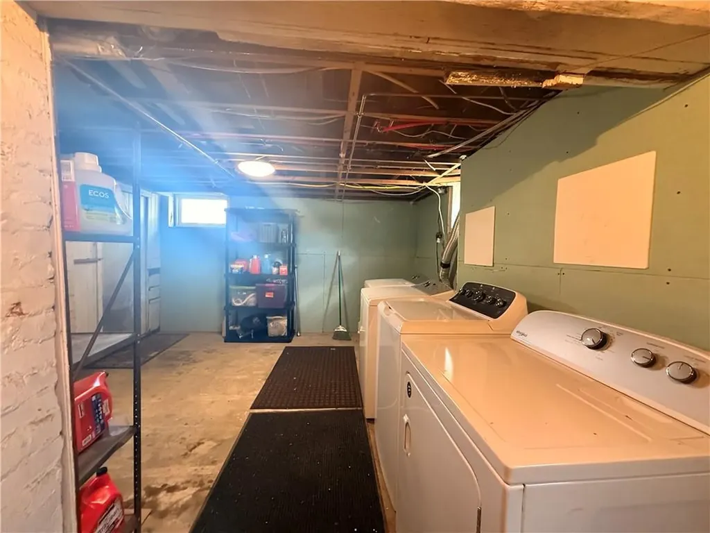 215 Rochambeau Avenue Providence RI 02906