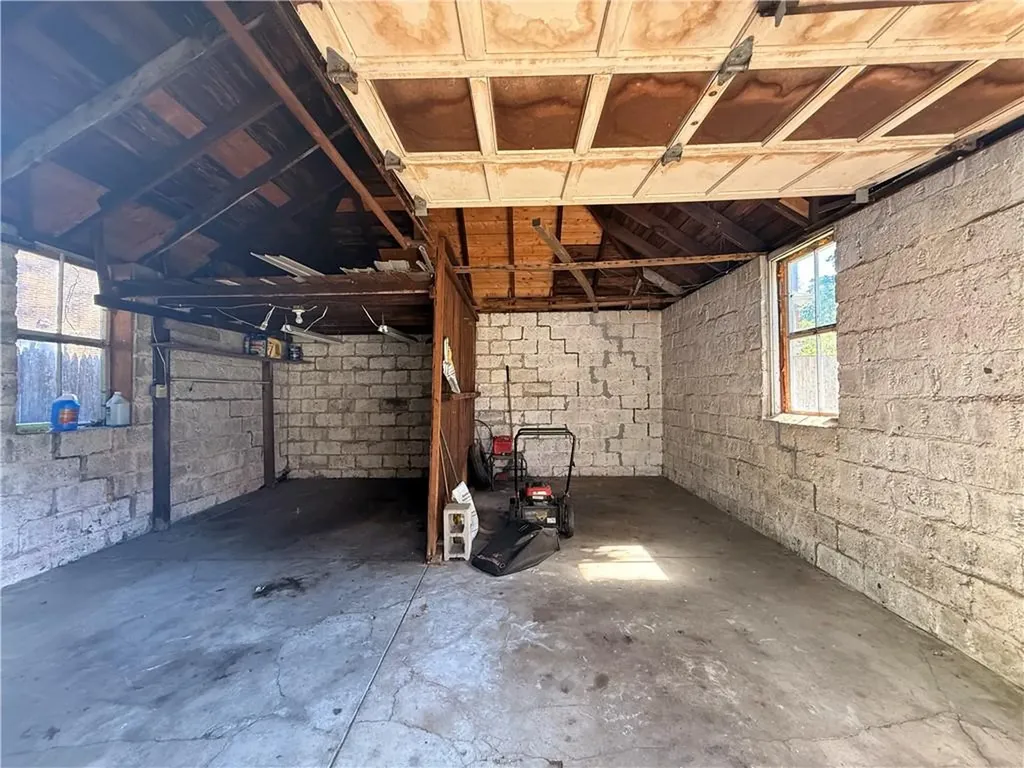 215 Rochambeau Avenue Providence RI 02906