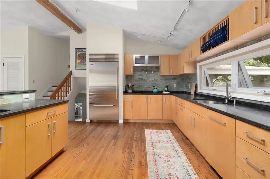10 Guzeika Road North Kingstown RI 02852