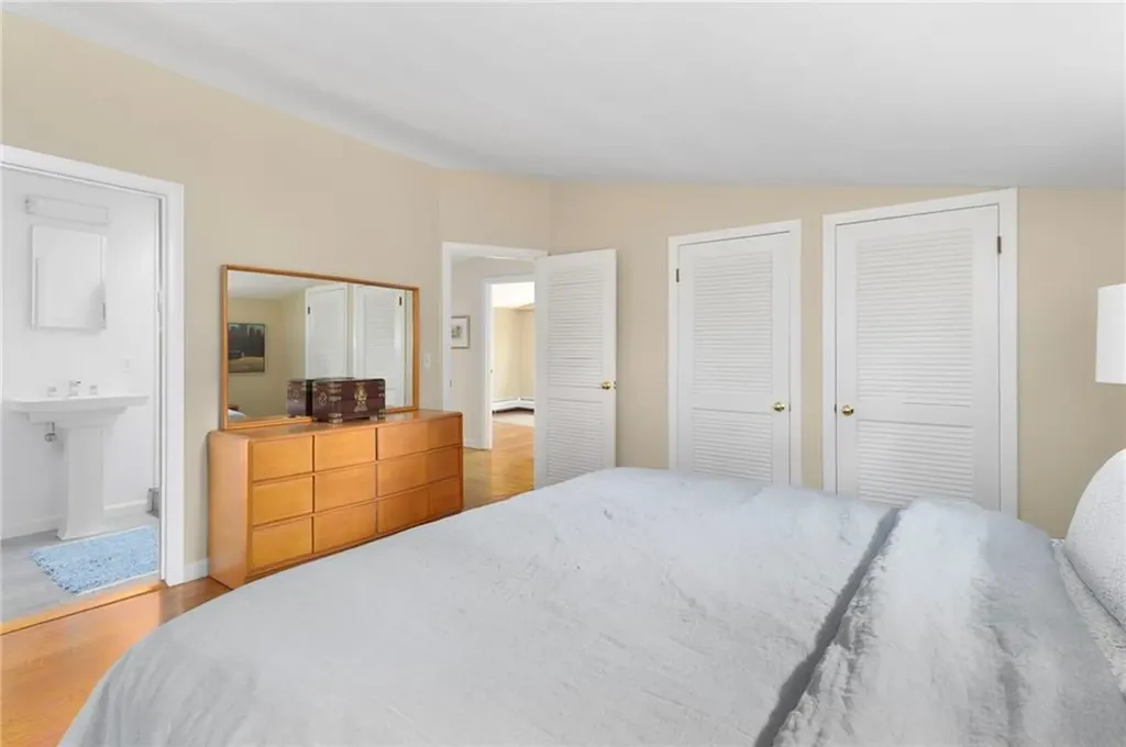 10 Guzeika Road North Kingstown RI 02852
