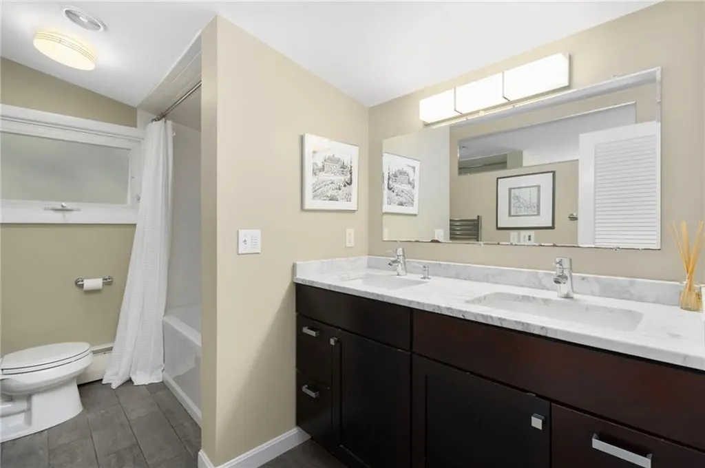 10 Guzeika Road North Kingstown RI 02852