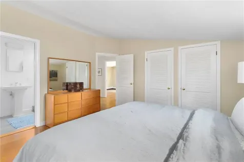 10 Guzeika Road North Kingstown RI 02852